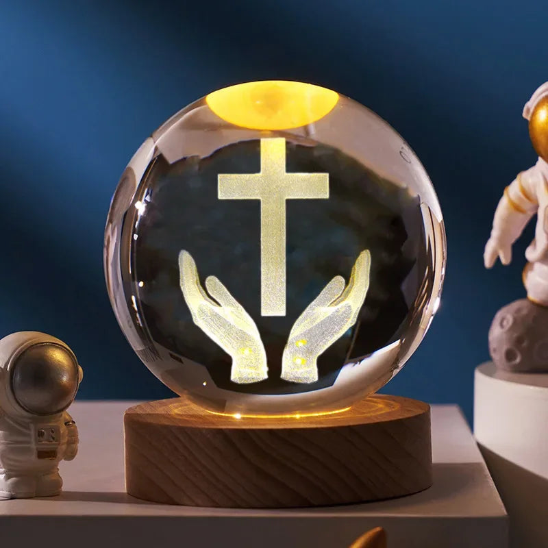 Una luz de fe en tus manos. Bola de cristal imágenes religiosas